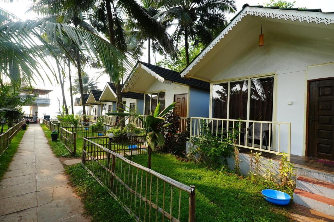 Molly'S Nest Hotel Mandrem Exterior photo